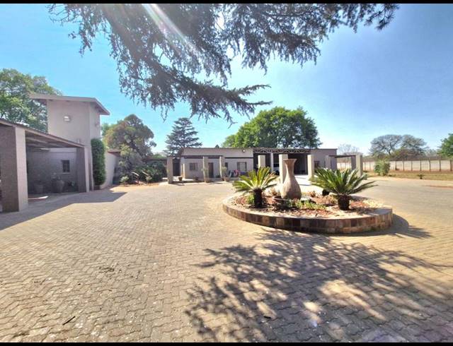 FARM FOR SALE IN RASLOUW AH